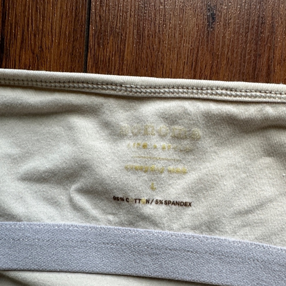 🪻🪻EUC Sonoma Women’s Cream Spaghetti Strap Camisole Top🪻🪻 - Picture 10 of 12